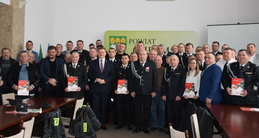 Strażacy z OSP powiatu chełmskiego otrzymali umowy...