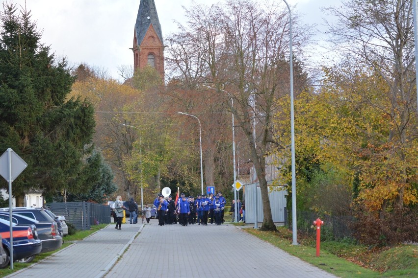 OSP Kowalewice - uroczysta zbiórka na placu przed remizą...