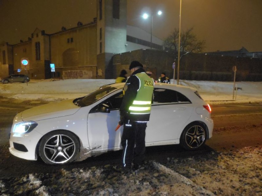 Policjanci skontrolowali kierowców. Jaki efekt?  [zdjęcia]