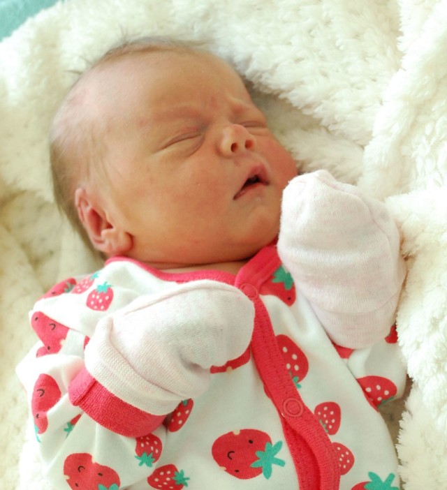 Zuzanna Korth z Wierzchucina, ur. 16.04.2016r, 
godz. 18:55,
51 cm, 
2930 g, 
Szpital Pucki