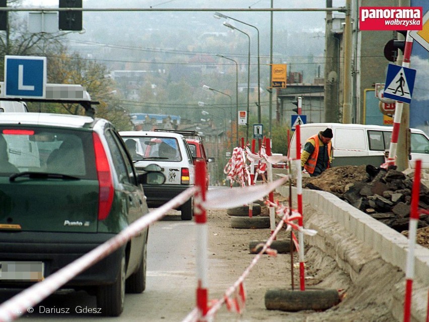 Przebudowa ulicy Uczniowskiej w Wałbrzychu  2002 rok