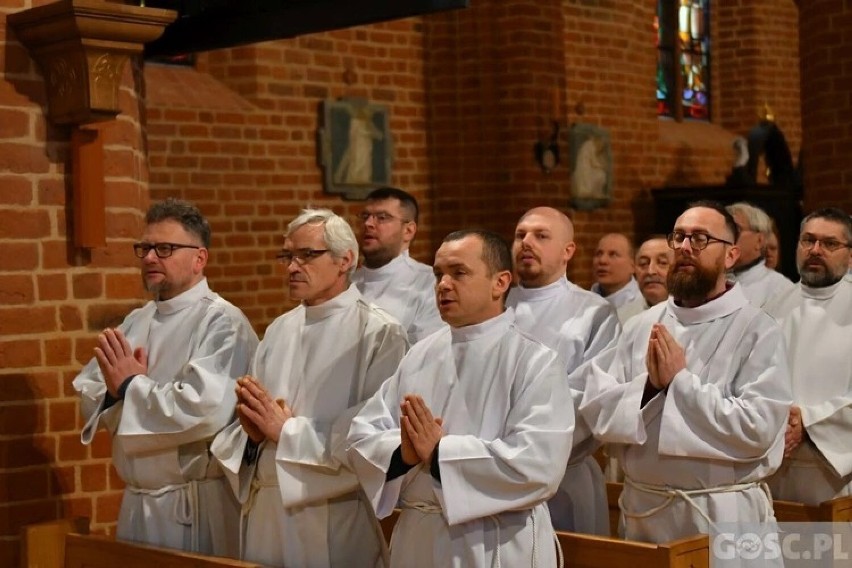 Diecezja zielonogórsko-gorzowska ma 32 nowych szafarzy...