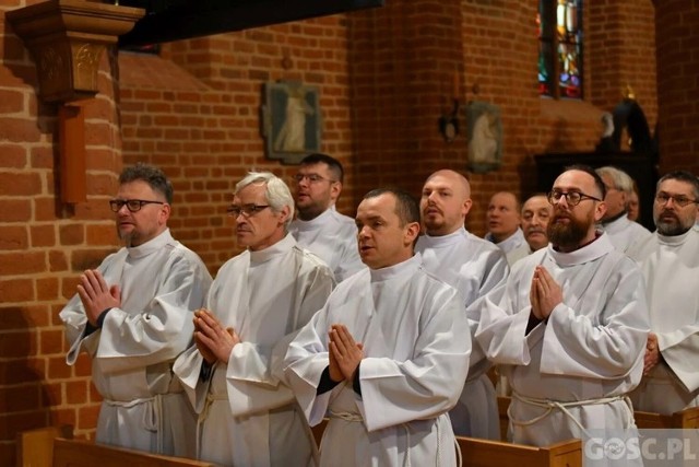 Diecezja zielonogórsko-gorzowska ma 32 nowych szafarzy Komunii świętej