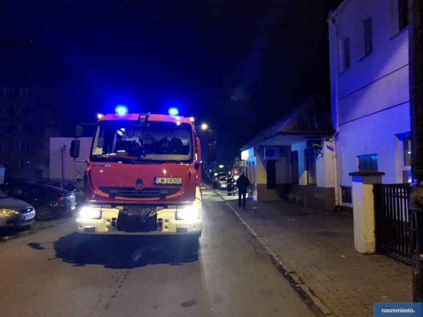 Pożar w piekarni we Włocławku. 8 osób ewakuowało się z budynku [zdjęcia]