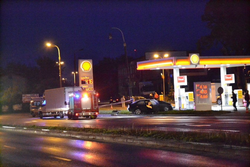 Śmiertelny wypadek w Malborku [ZDJĘCIA, AKTUALIZACJA]. 26-latek zginął na al. Wojska Polskiego