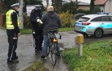 Andrychów. Mieszkaniec powiatu oświęcimskiego biegał bez maseczki po ulicy i zaczepiał ludzi. W dobie koronawirusa policja mu odpuści?