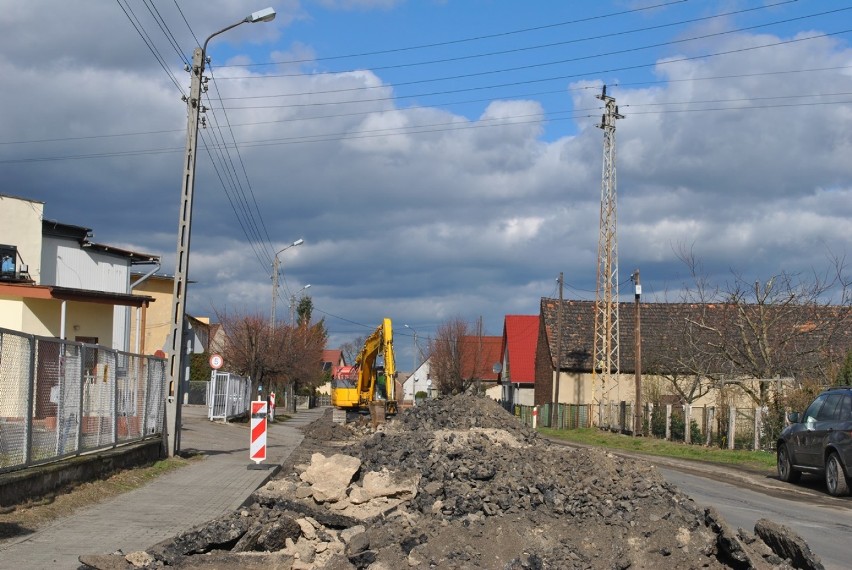 Brzeg Głogowski: Trwa przebudowa drogi. Wyznaczono objazdy