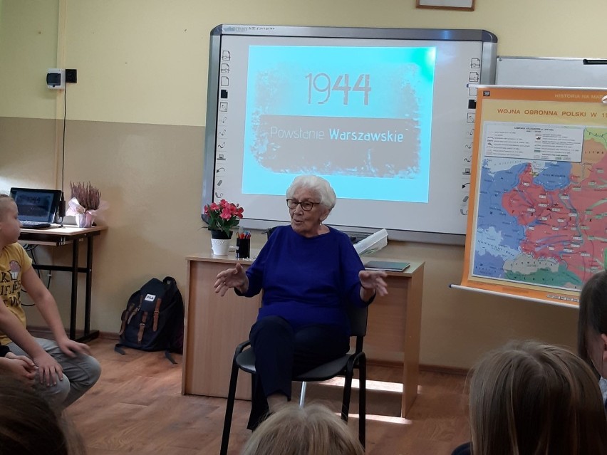 Uczniowie z Czempinia spotkali się z bohaterką II wojny...