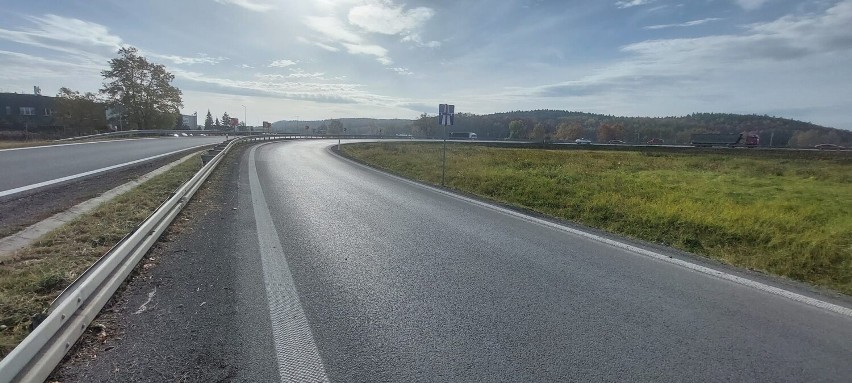 Kraków. Będą... "uszorstniać" drogi w Bielanach i Tyńcu. Utrudnienia na łącznikach autostrady A4