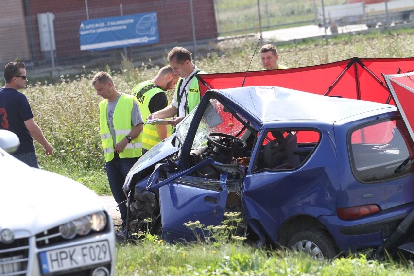 Tragiczny wypadek w Karczmiskach. Nie żyje 33-latek 