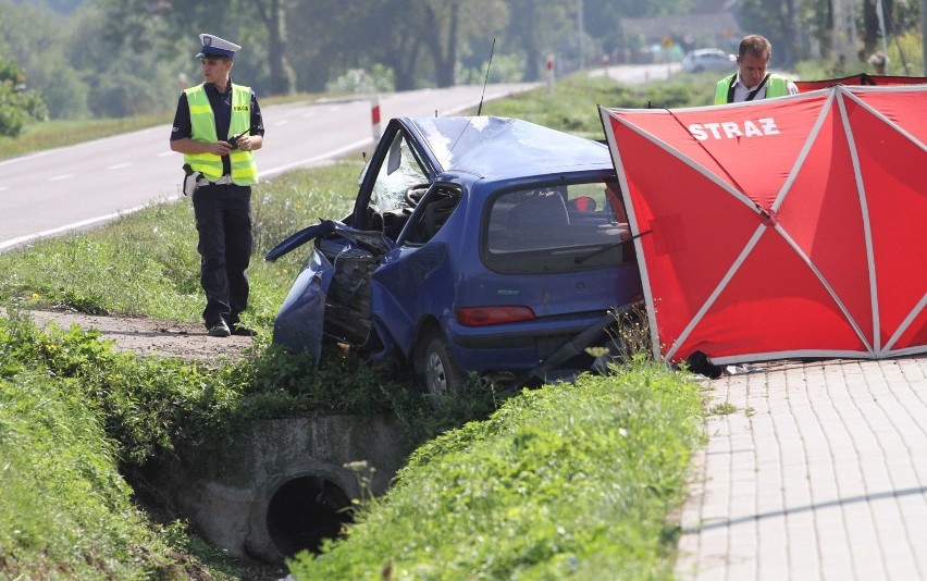 Tragiczny wypadek w Karczmiskach. Nie żyje 33-latek 