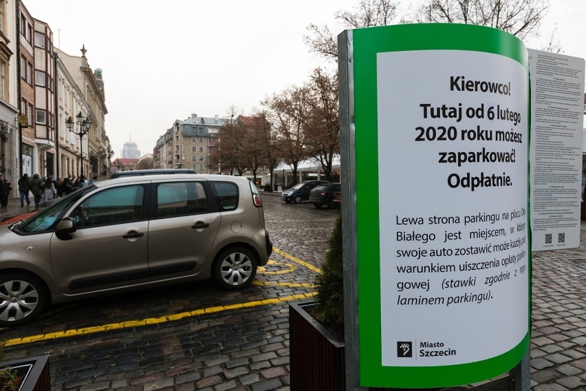 Parking: plac Orła Białego w Szczecinie