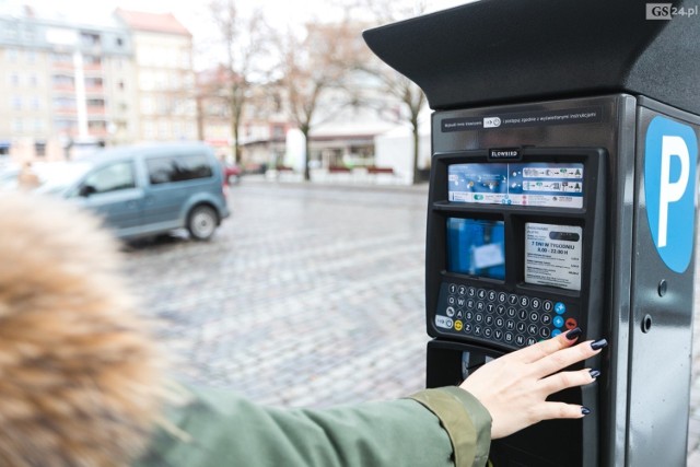 Parking: plac Orła Białego w Szczecinie