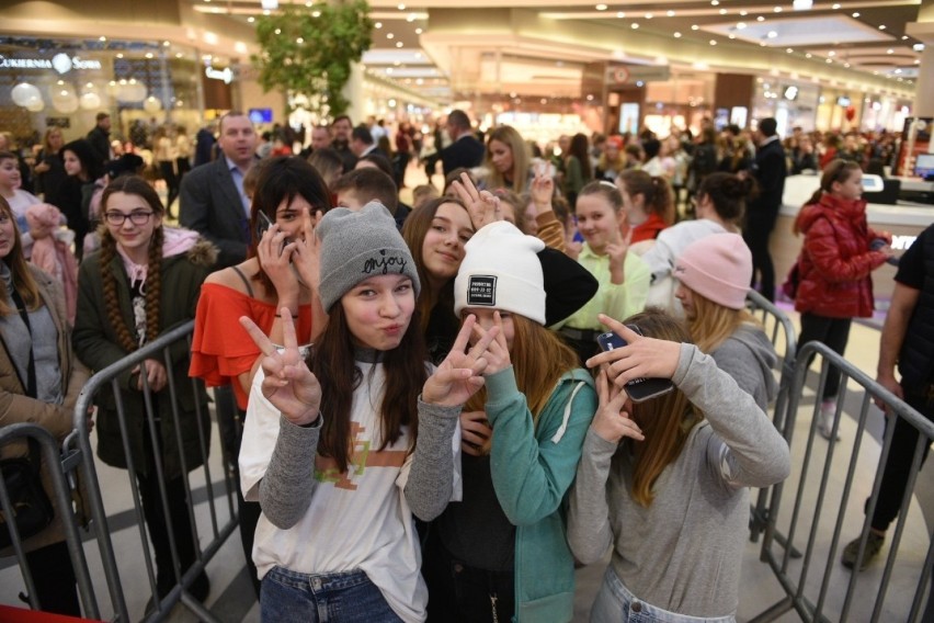 W Atrium Copernicus przerwano spotkanie z popularnymi...