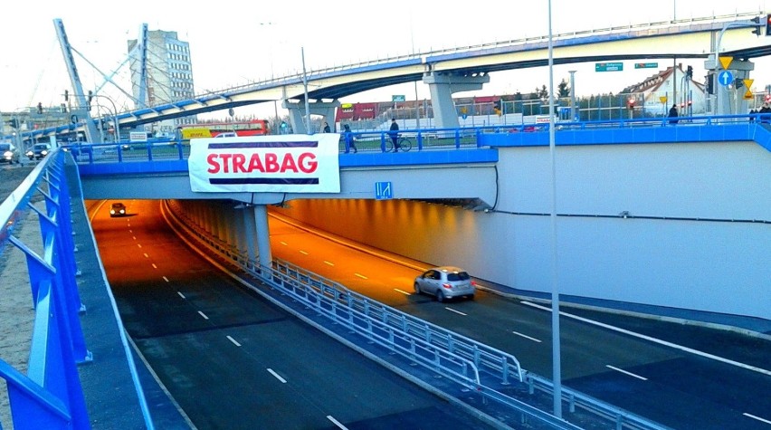 Dziś nowy most w Toruniu udostępniony kierowcom, pieszym i rowerzystom...