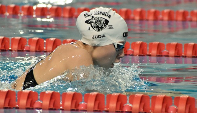 Aleksandra Juda, wicemistrzyni Polski U1-6 na 400 metrów stylem zmiennym