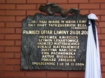 Tablica autorstwa Stanisława Hochuła z Goczałkowic.