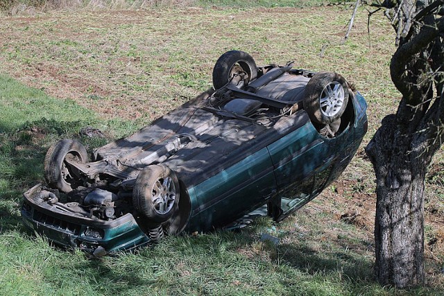 Wypadek na ulicy Pątnowskiej w Legnicy.