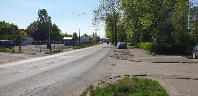 Kolejny odcinek ulicy Ostrogórskiej w Sosnowcu przejdzie przemianę

Zobacz kolejne zdjęcia. Przesuwaj zdjęcia w prawo - naciśnij strzałkę lub przycisk NASTĘPNE