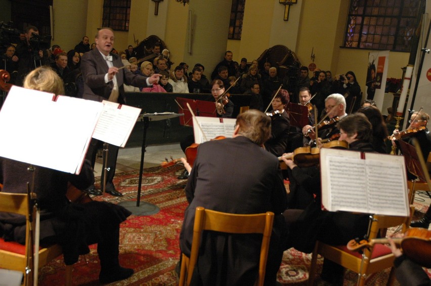 Polska Filharmonia Kameralna Sopot i chór Cantores Veiherovienses wystąpili wspólnie w Wejherowie