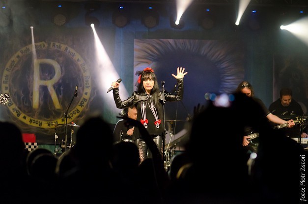 W 2012 roku na festiwalu Rock w Rok zagrał m.in. Closterkeller