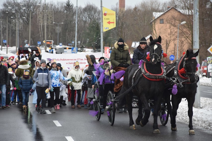 Korowód Trzech Króli w Jastrzębiu-Zdroju przeszedł ulicami miasta