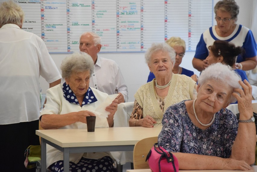 Oleśnica w programie Ogólnopolska Karta Seniora. Odbyła się oficjalna inauguracja