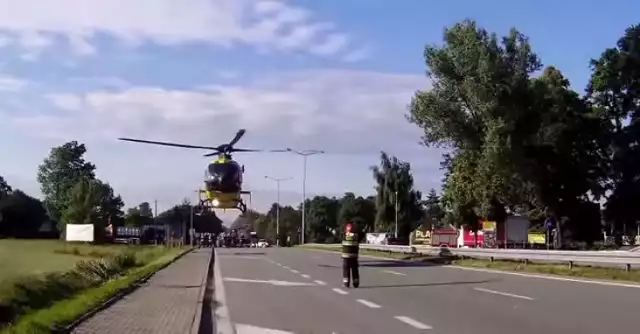 Warszowice: zderzenie ciężarówki i osobówki. Lądował śmigłowiec