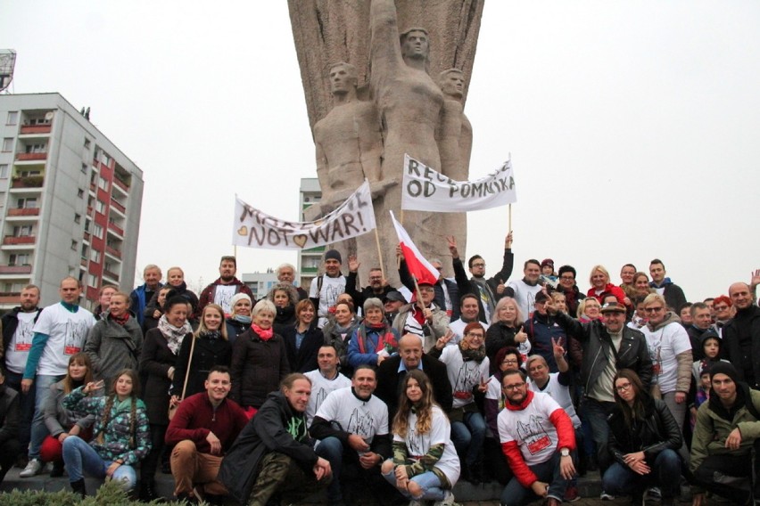 Zagłębiacy 27 października przyszli bronić Pomnika Bohaterów...