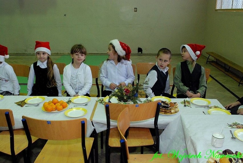 Jasełka Bożonarodzeniowe w Szkole Galileo w Nakonowie [zdjęcia]