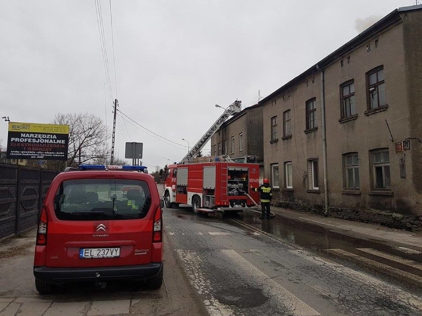 Pożar na Śląskiej w Łodzi. Ewakuowano mieszkańców [ZDJĘCIA]