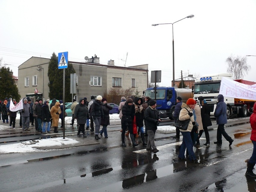 Chełm: Wielkie korki na Rejowieckiej - rodzice znów wyszli na ulice
