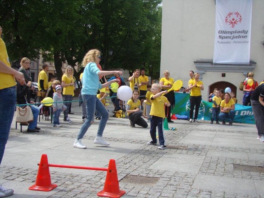 I Kujawsko - Pomorski Dzień Młodego Sportowca Olimpiad Specjalnych [zdjęcia]