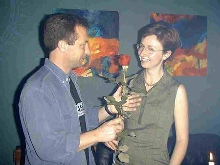 Joanna Haracz i właściciel galerii ,,Pro Arte&amp;#8217;&amp;#8217; Andrzej Rux.