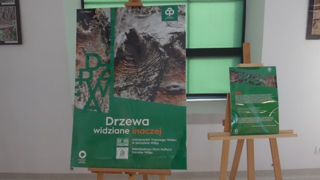 22 kwietnia, w Dniu Ziemi, odbył się w Centrum Przyrodniczym w Zielonej Górze wernisaż wystawy zdjęć wykonanych przez słuchaczy Uniwersytetu Trzeciego Wieku z Gorzowa Wlkp. i młodzieży z gorzowskiego Domu Kultury.