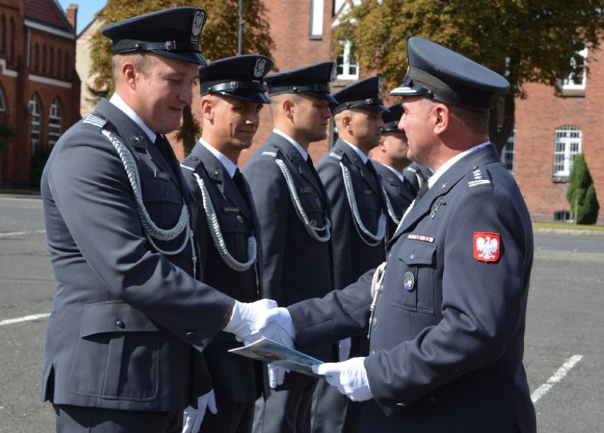 Malbork. Święto Lotnictwa w 22 Bazie Lotnictwa Taktycznego [ZDJĘCIA]. Podziękowania, medale i awanse