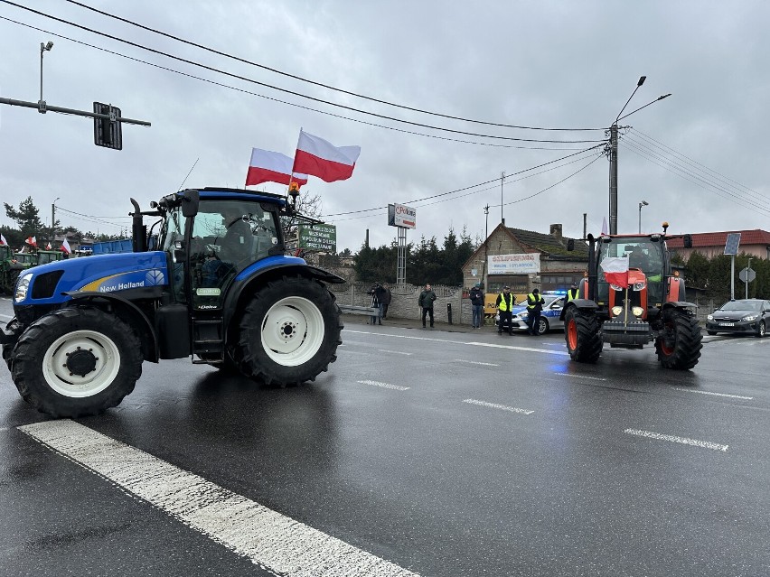 Protest rolników w Skarszewie. Do gospodarzy dołączyli myśliwi. ZDJĘCIA