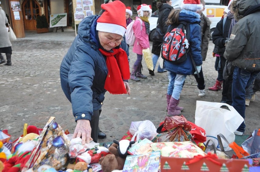 Tysiące Mikołajów zjechało do Szymbarku