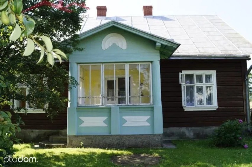 Najtańsze domy na sprzedaż w Krośnie i okolicy. Kilka z nich możesz kupić za mniej niż 100 tysięcy złotych [LUTY 2021]