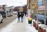 Ślisko na chodnikach w Kielcach. Pod śniegiem czyha na pieszych lód. Gdzie jest najgorzej? Zobaczcie zdjęcia