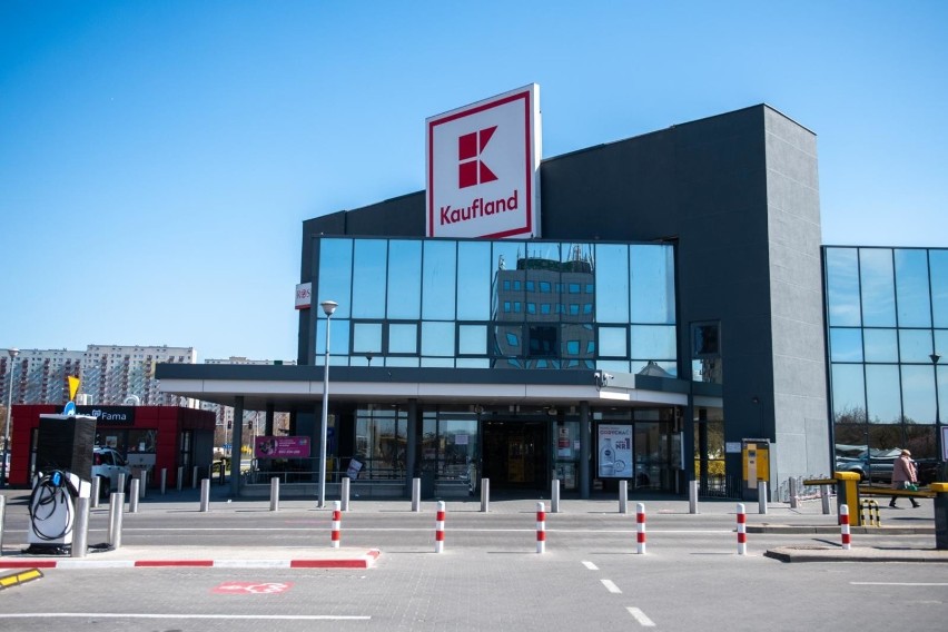Kaufland 

Jedyny sklep sieci Kaufland w Toruniu znajdujący...