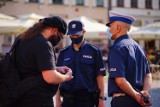 Protest na rzeszowskim Rynku w sprawie aresztowania Margot. "Władza wykorzystała policję do pokazu siły" - mówili aktywiści