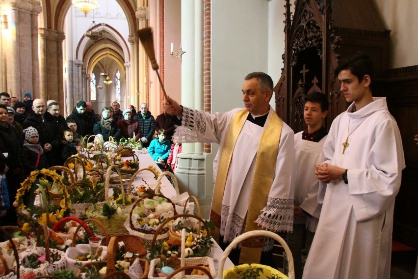 Święcenie pokarmów w łódzkiej katedrze