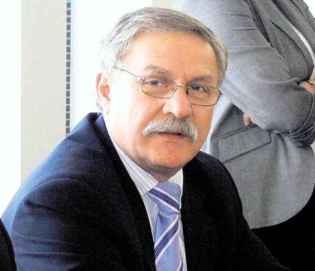 Zbigniew Kuczyński, dyrektor Ośrodka Sportu i Rekreacji w Łowiczu ogłosił konkurs na stanowisko głównej księgowej
