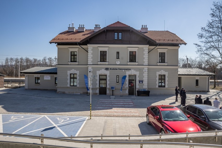 Nowy dworzec Kraków Swoszowice otwarty dla pasażerów [ZDJĘCIA]