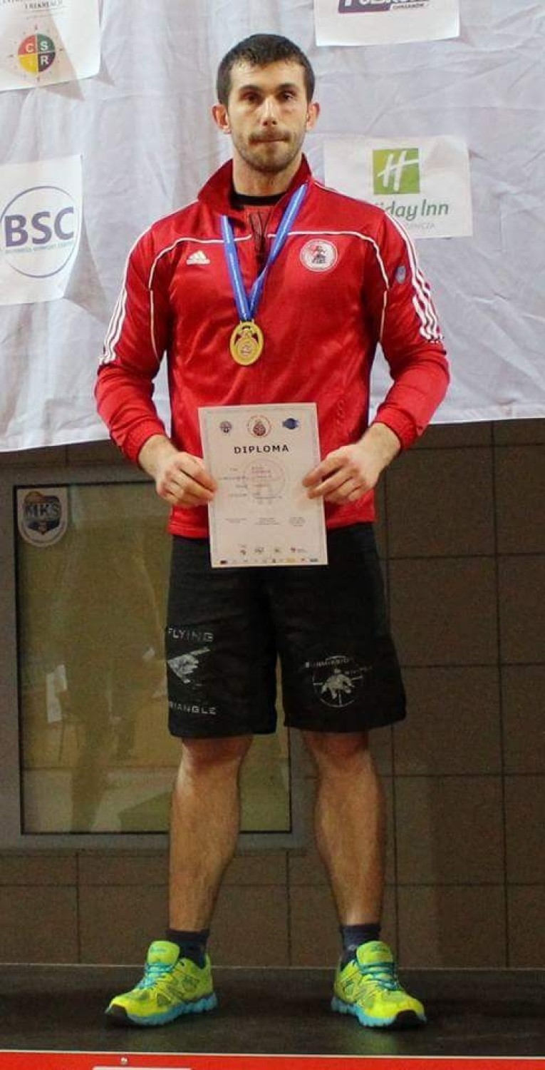 Marcin Szymański, policjant z Barcina zdobył złoto w MMA [zdjęcia] 