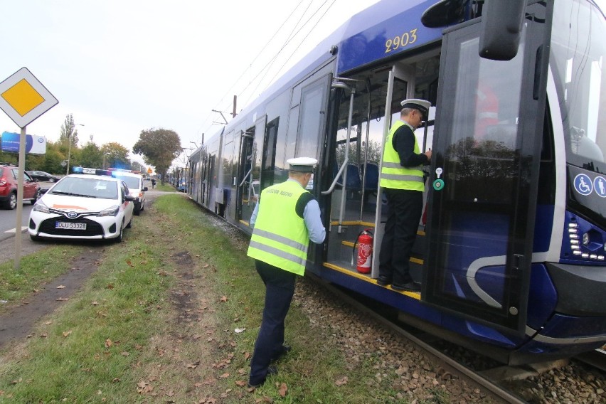 Pożar tramwaju jadącego do Leśnicy [UTRUDNIENIA]