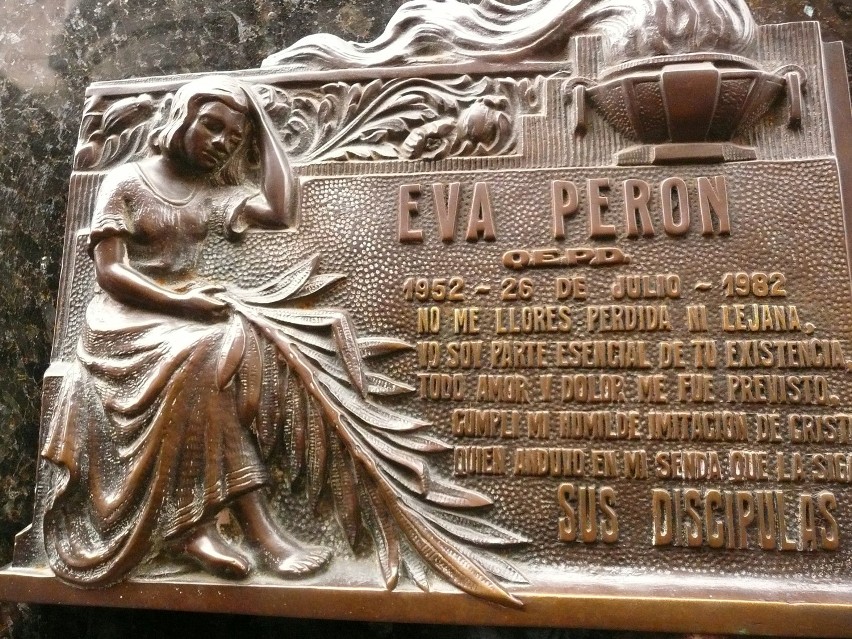 Grobowiec rodziny Peron – tutaj spoczywa kochana i...
