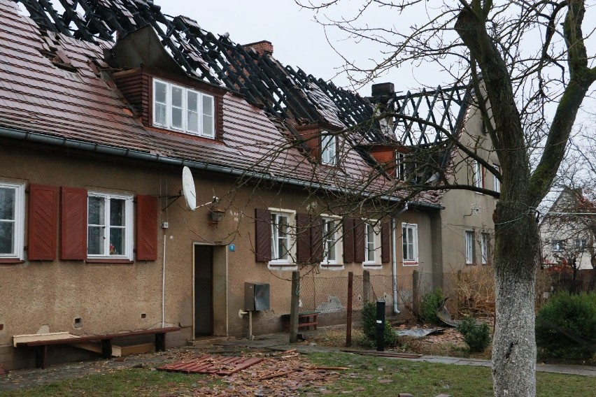 Pożar wybuchł po godz. 20.00, kiedy mieszkańcy budynku na...