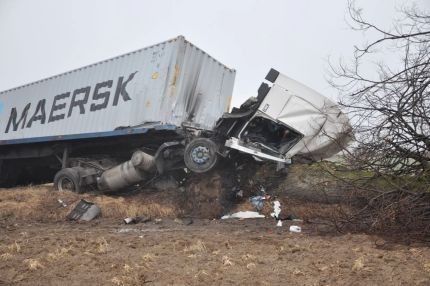 Wypadek TIR-a na drodze z Marzęcic do Wawrowic gm. Kurzętnik [ZDJĘCIA]